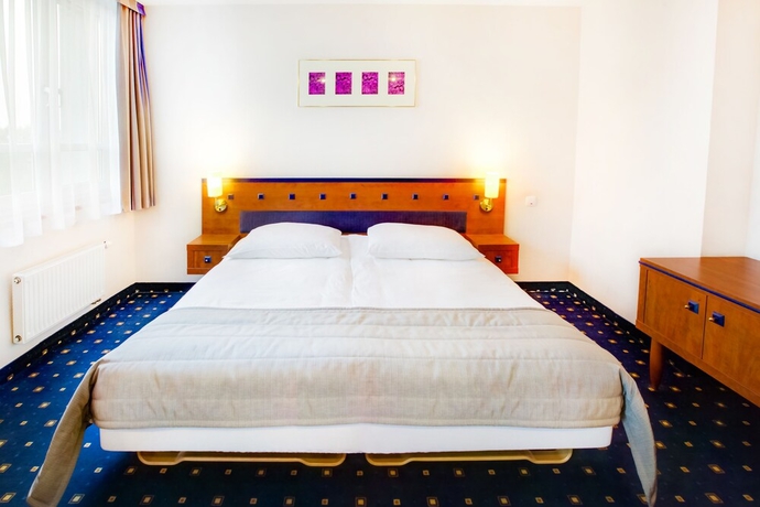 Imagen de la habitación del Hotel Qubus Głog&oacute;w. Foto 6