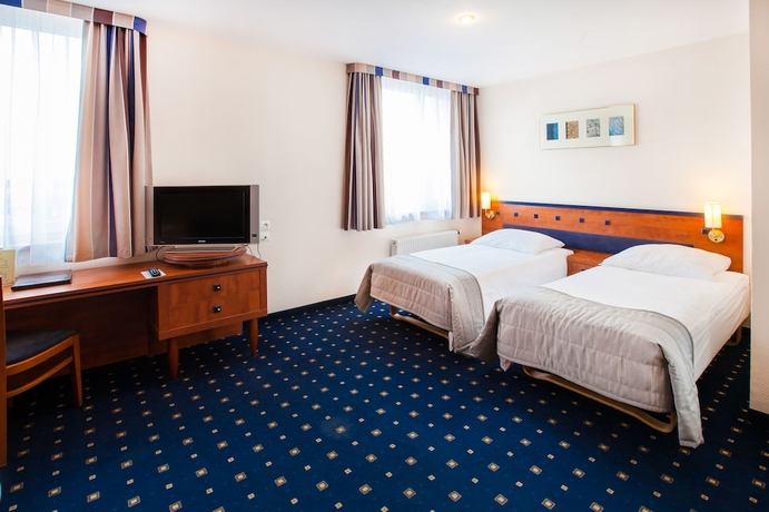 Imagen de la habitación del Hotel Qubus Głog&oacute;w. Foto 7