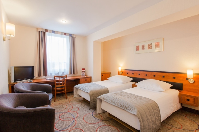 Imagen de la habitación del Hotel Qubus Głog&oacute;w. Foto 11