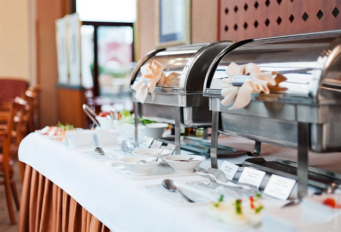 Imagen del bar/restaurante del Hotel Qubus Zielona Gora. Foto 2