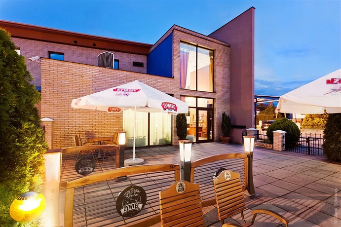 Imagen de los exteriores del Hotel Qubus Zielona Gora. Foto 11