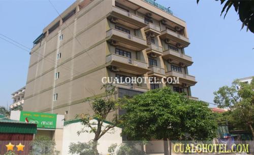 Imagen de la habitación del Hotel Que Huong - Cua Lo. Foto 8