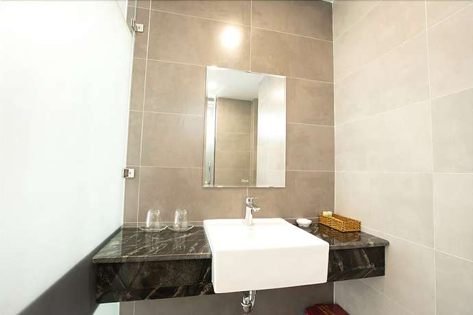 Imagen de la habitación del Hotel Que Huong. Foto 7