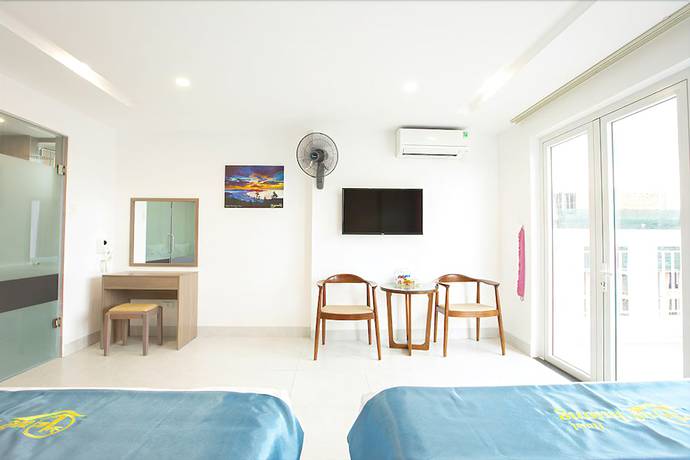 Imagen de la habitación del Hotel Que Huong. Foto 12
