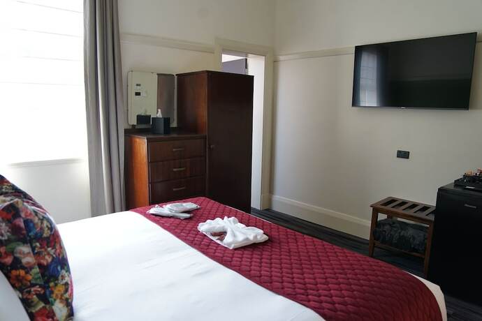 Imagen de la habitación del Hotel Queanbeyan Canberra. Foto 18