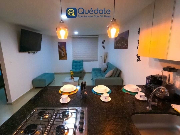 Imagen de la habitación del Hotel Quedate Apartahotel San Gil Plaza. Foto 9