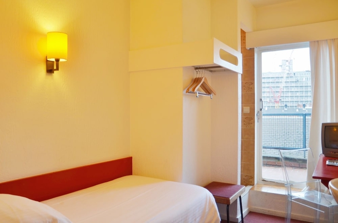 Imagen de la habitación del Hotel Queen Anne, Bruselas. Foto 6