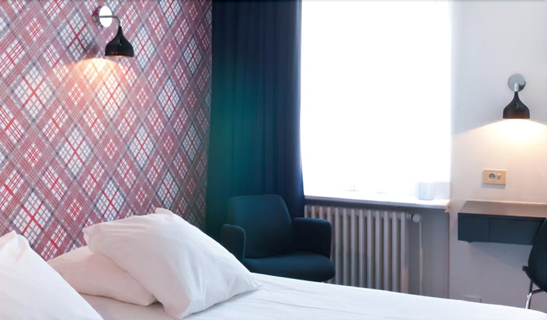 Imagen de la habitación del Hotel Queen Anne, Bruselas. Foto 9