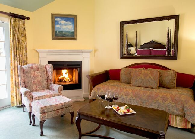 Imagen de la habitación del Hotel Queen Anne Inn, Chatham. Foto 17