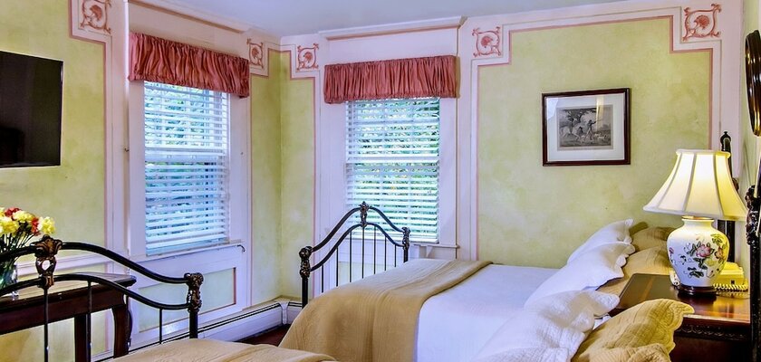 Imagen general del Hotel Queen Anne Inn. Foto 2