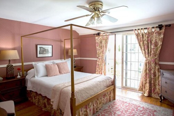 Imagen general del Hotel Queen Anne Inn. Foto 9