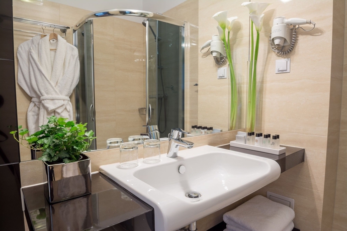 Imagen de la habitación del Hotel Queen Boutique, Cracovia. Foto 8