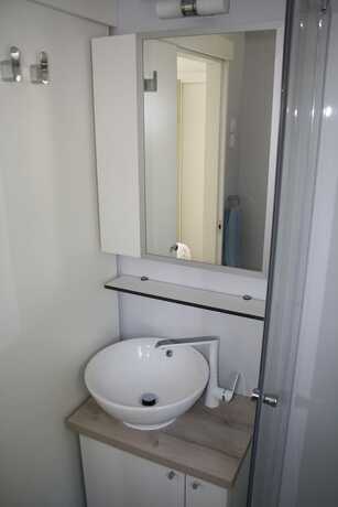 Imagen general del Hotel Queen Campagna mobile homes Klenovica. Foto 5