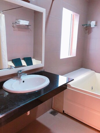 Imagen de la habitación del Hotel Queen Central 2. Foto 36