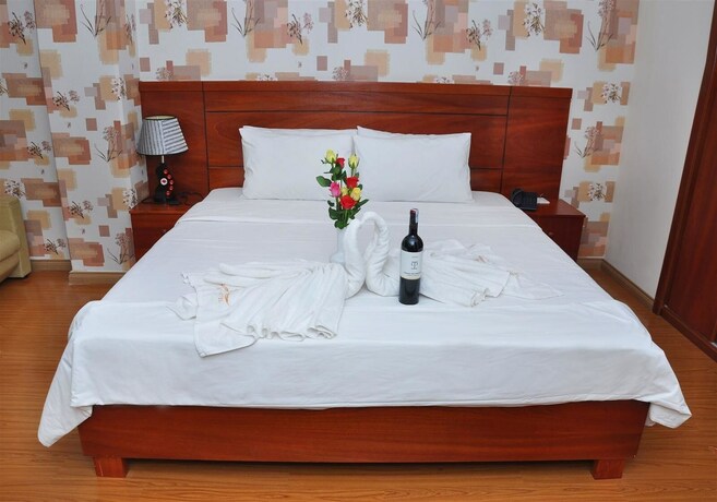 Imagen de la habitación del Hotel Queen Central. Foto 15