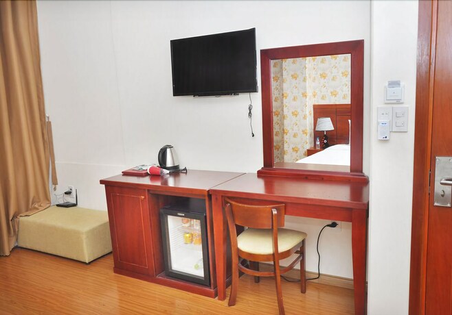 Imagen de la habitación del Hotel Queen Central. Foto 21