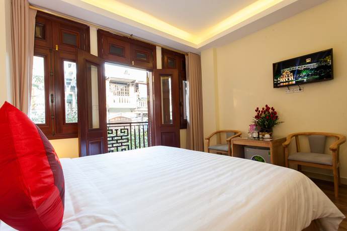 Imagen de la habitación del Hotel Queen Light. Foto 12
