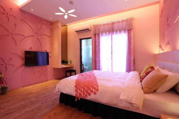 Imagen de la habitación del Hotel Queen Love. Foto 4