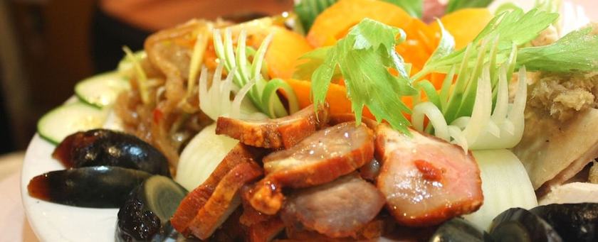 Imagen del bar/restaurante del Hotel Queen Margarette Hotel - Downtown. Foto 2