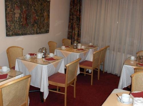 Imagen del bar/restaurante del Hotel Queen Mary, Bruselas. Foto 3