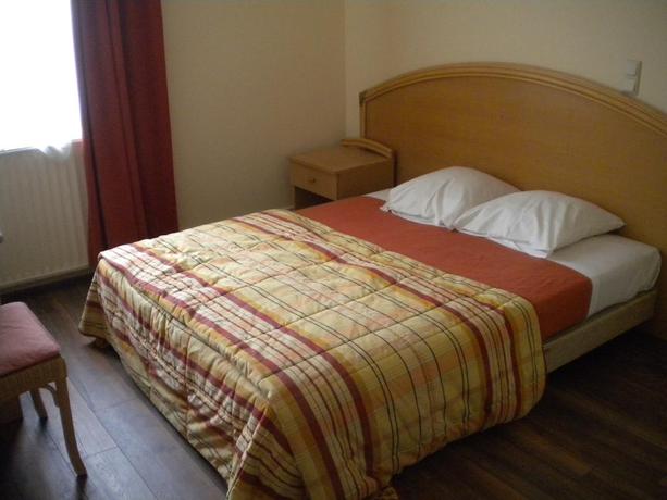 Imagen de la habitación del Hotel Queen Mary, Bruselas. Foto 10