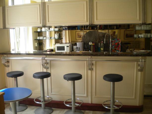 Imagen del bar/restaurante del Hotel Queen Mary, Bruselas. Foto 4