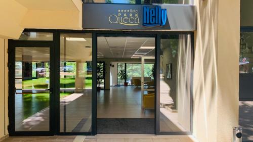 Imagen general del Hotel Queen Nelly Park. Foto 3