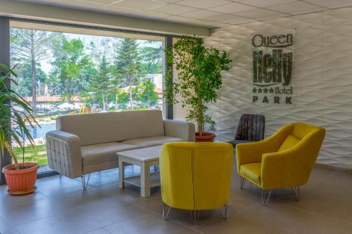 Imagen general del Hotel Queen Nelly Park. Foto 8