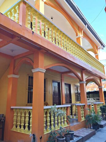 Imagen general del Hotel Queen Of Isle Restaurant And Cottages. Foto 3