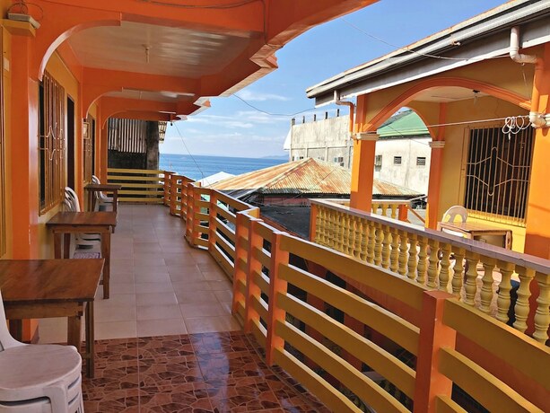 Imagen general del Hotel Queen Of Isle Restaurant And Cottages. Foto 11