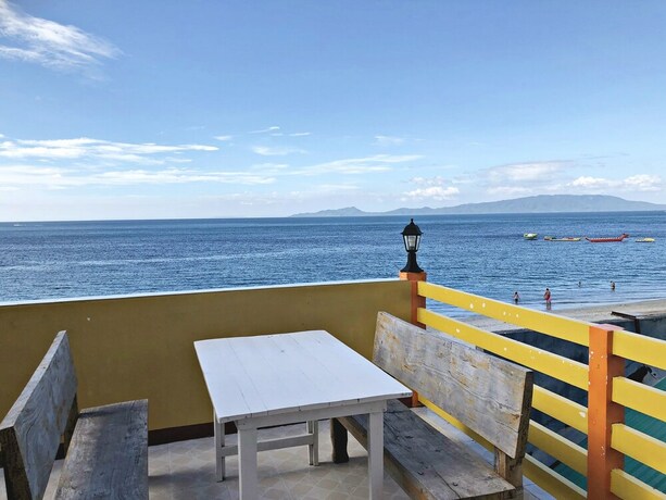 Imagen de los exteriores del Hotel Queen Of Isle Restaurant And Cottages. Foto 30