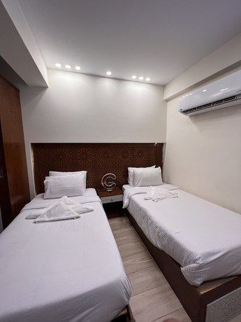 Imagen de la habitación del Hotel Queen Pyramids View. Foto 17