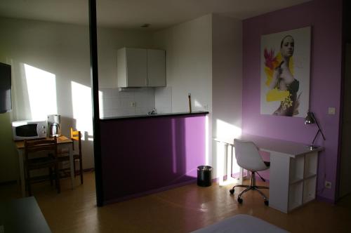 Imagen de la habitación del Hotel Queen Serenity. Foto 5