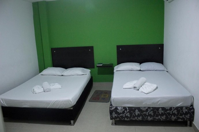 Imagen de la habitación del Hotel Queen Sofia. Foto 11
