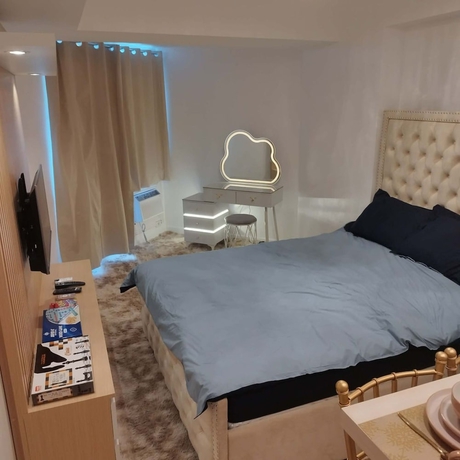Imagen de la habitación del Hotel Queen Studio San Fernando Pampanga. Foto 9