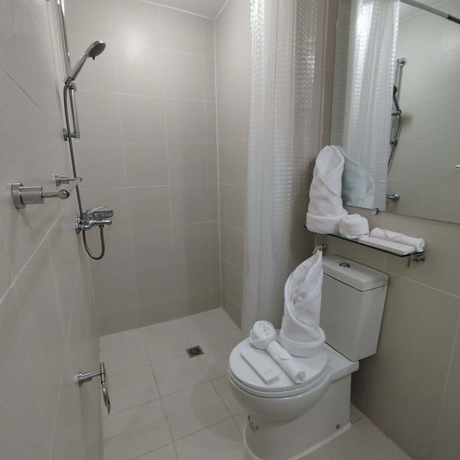 Imagen de la habitación del Hotel Queen Studio San Fernando Pampanga. Foto 13