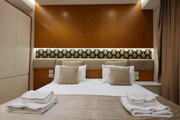 Imagen general del Hotel Queen, Tirana. Foto 10