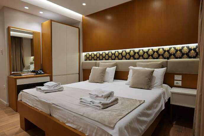 Imagen de la habitación del Hotel Queen, Tirana. Foto 18