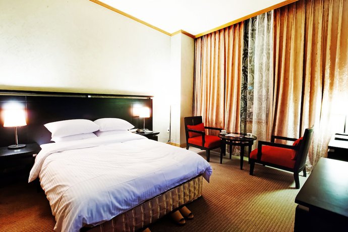 Imagen de la habitación del Hotel Queen Vell and Wedding. Foto 3