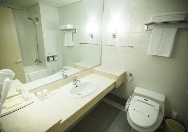 Imagen de la habitación del Hotel Queen Vell and Wedding. Foto 6