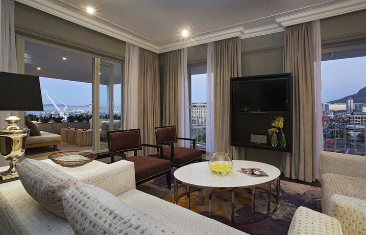 Imagen de los interiores del Hotel Queen Victoria Hotel and Manor House by NEWMARK. Foto 12