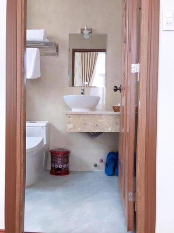 Imagen de la habitación del Hotel Queen Villa. Foto 17