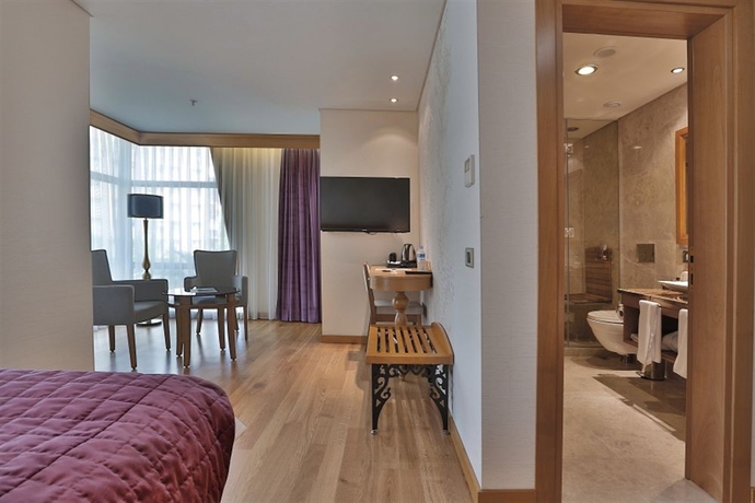 Imagen de la habitación del Hotel Queen and Spa. Foto 5