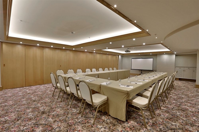 Imagen de los interiores del Hotel Queen and Spa. Foto 12