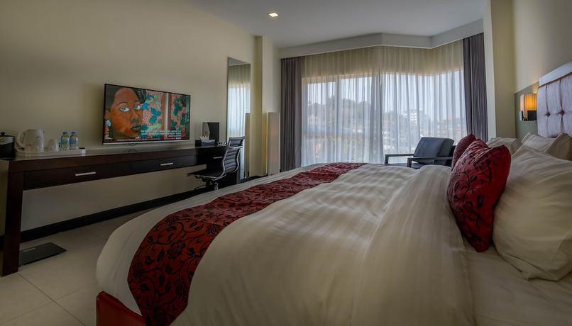 Imagen de la habitación del Hotel Queenco and Casino. Foto 11