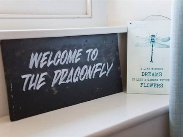 Imagen de la habitación del Hotel Queens Arms. Foto 7