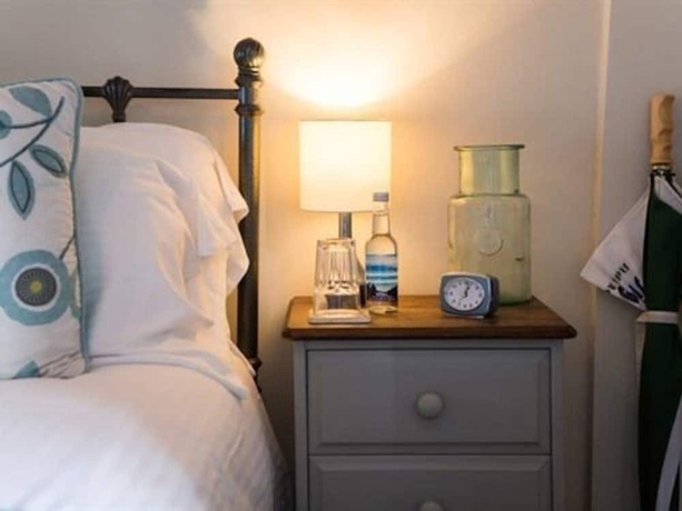 Imagen de la habitación del Hotel Queens Arms. Foto 12