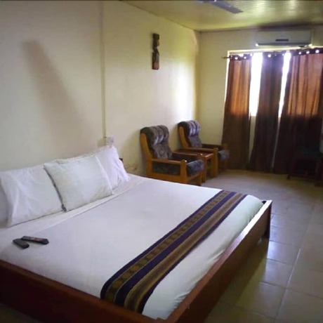 Imagen de la habitación del Hotel Queens, Ashaiman. Foto 15