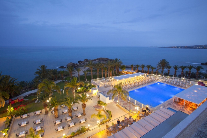 Imagen general del Hotel Queen's Bay. Foto 2