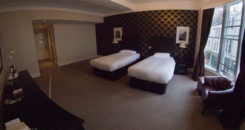 Imagen de la habitación del Hotel Queens, Brighton. Foto 9